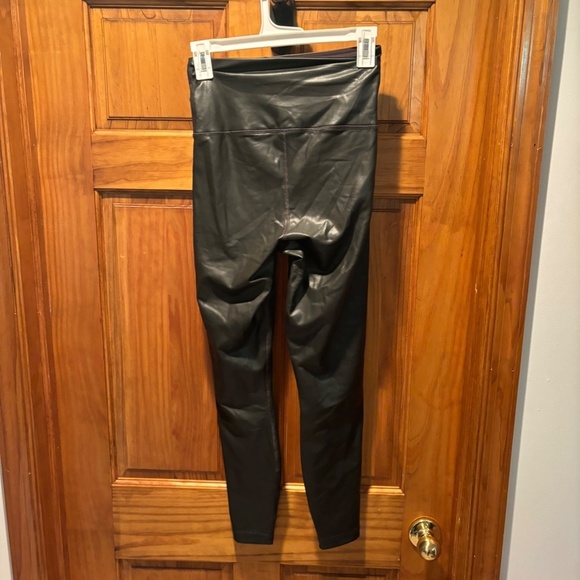 90 Degrees by Reflex Faux Leather Leggings in Military Green XS - Picture 3 of 5